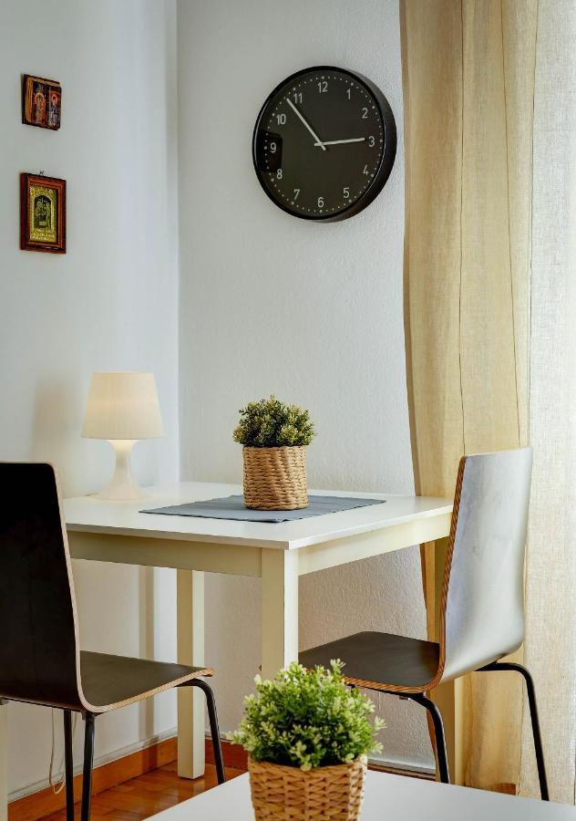 Sunny All Day Apartment Near Athens City Center Екстер'єр фото