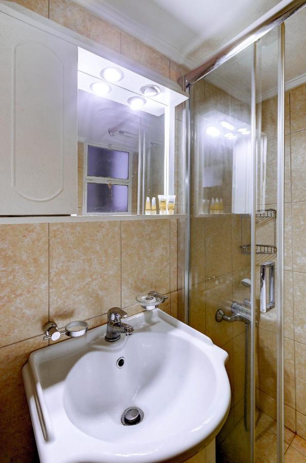 Sunny All Day Apartment Near Athens City Center Екстер'єр фото