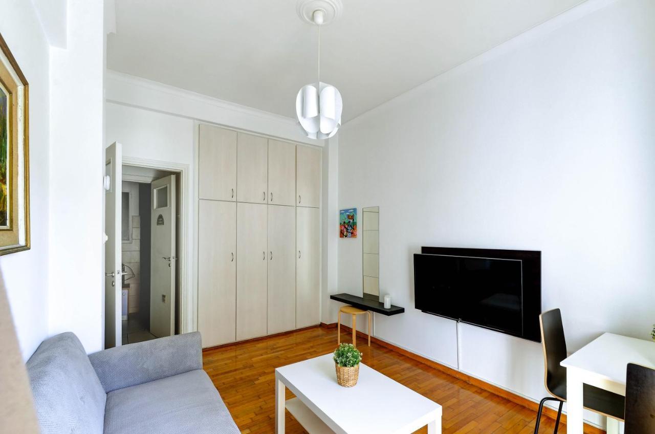 Sunny All Day Apartment Near Athens City Center Екстер'єр фото