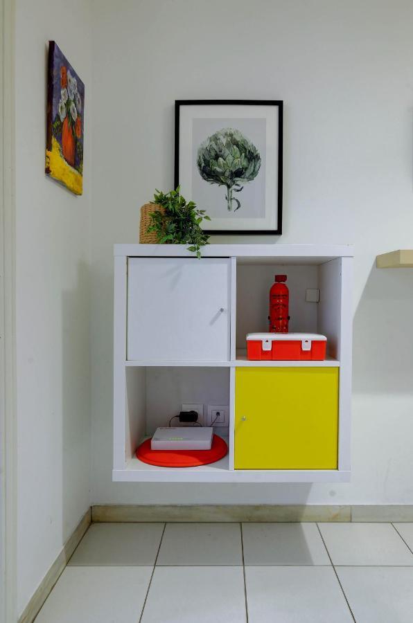 Sunny All Day Apartment Near Athens City Center Екстер'єр фото
